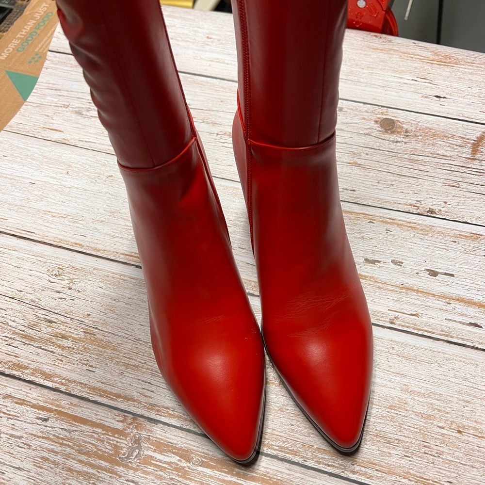 Elegant Red Knee-High Women's Boots - Picture 2 of 11